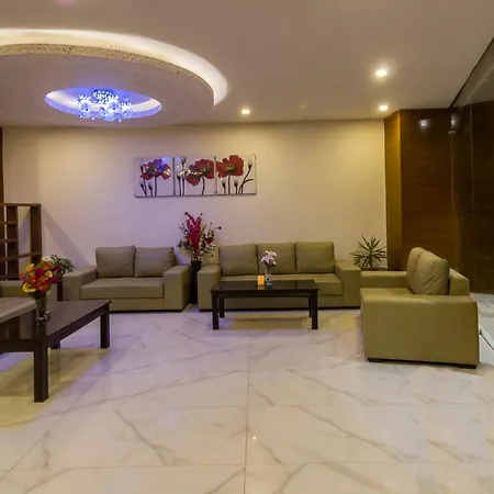 Hotel Regal Airport